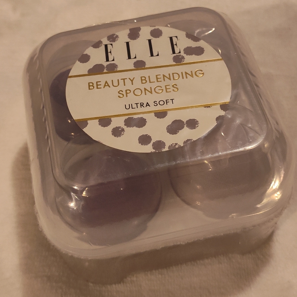 NWT! ELLE Makeup Sponges (4pk)